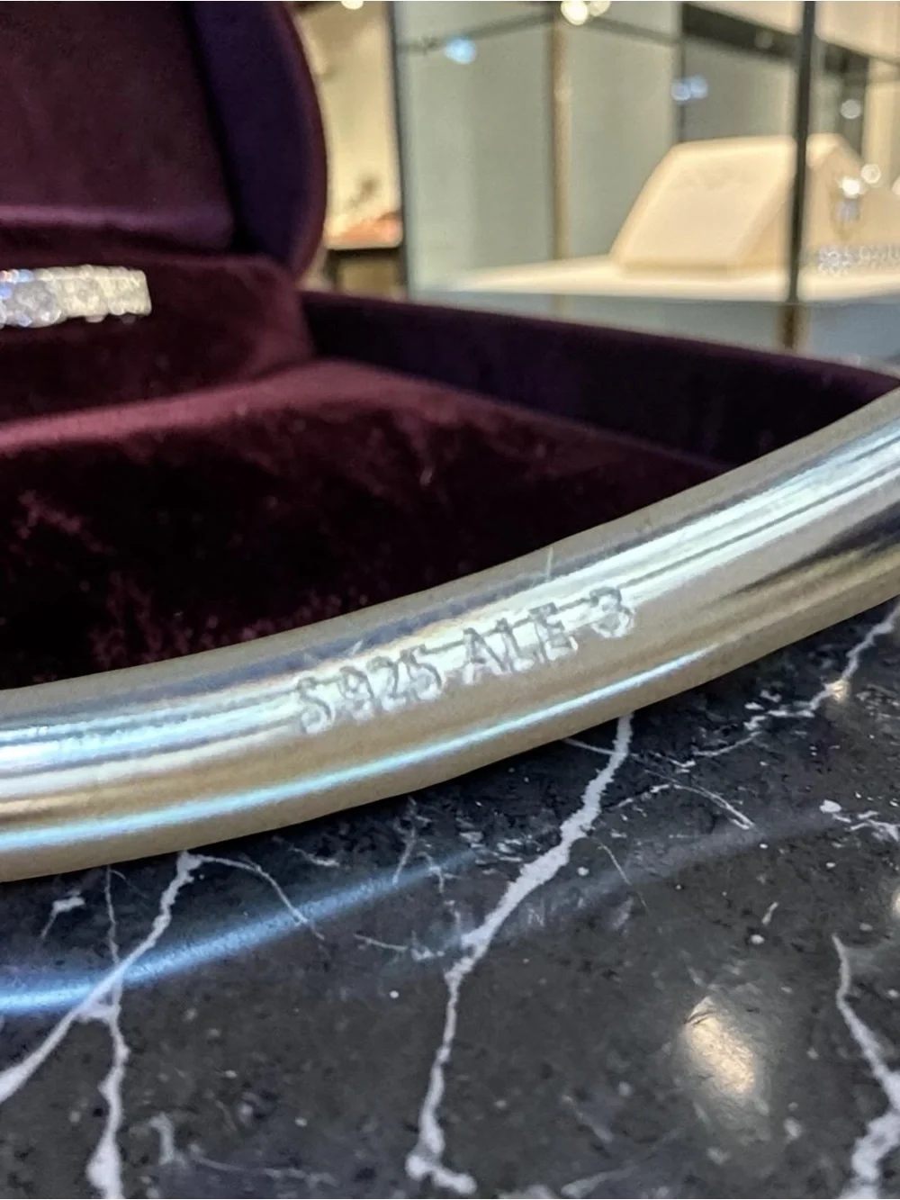 Pandora logo pavé